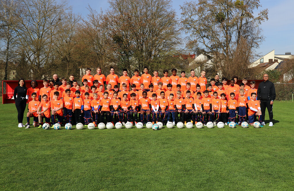 Gruppenbild.jpg